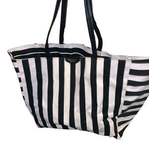 Victoria’s Secret Big bag with medium makeup bag